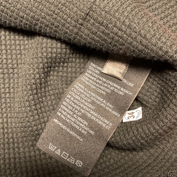 The Art of Anthropologie featuring Sharlene Artsy Long Sleeve Thermal Tee Sz XS - Picture 7 of 7